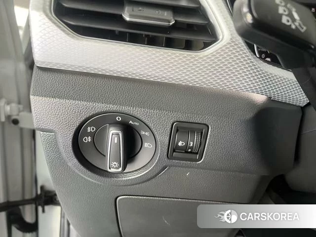Volkswagen Tacqua 2021 Белый из Китая