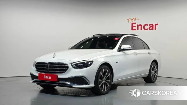 Mercedes-Benz E-Class W213 2021 Белый из Кореи