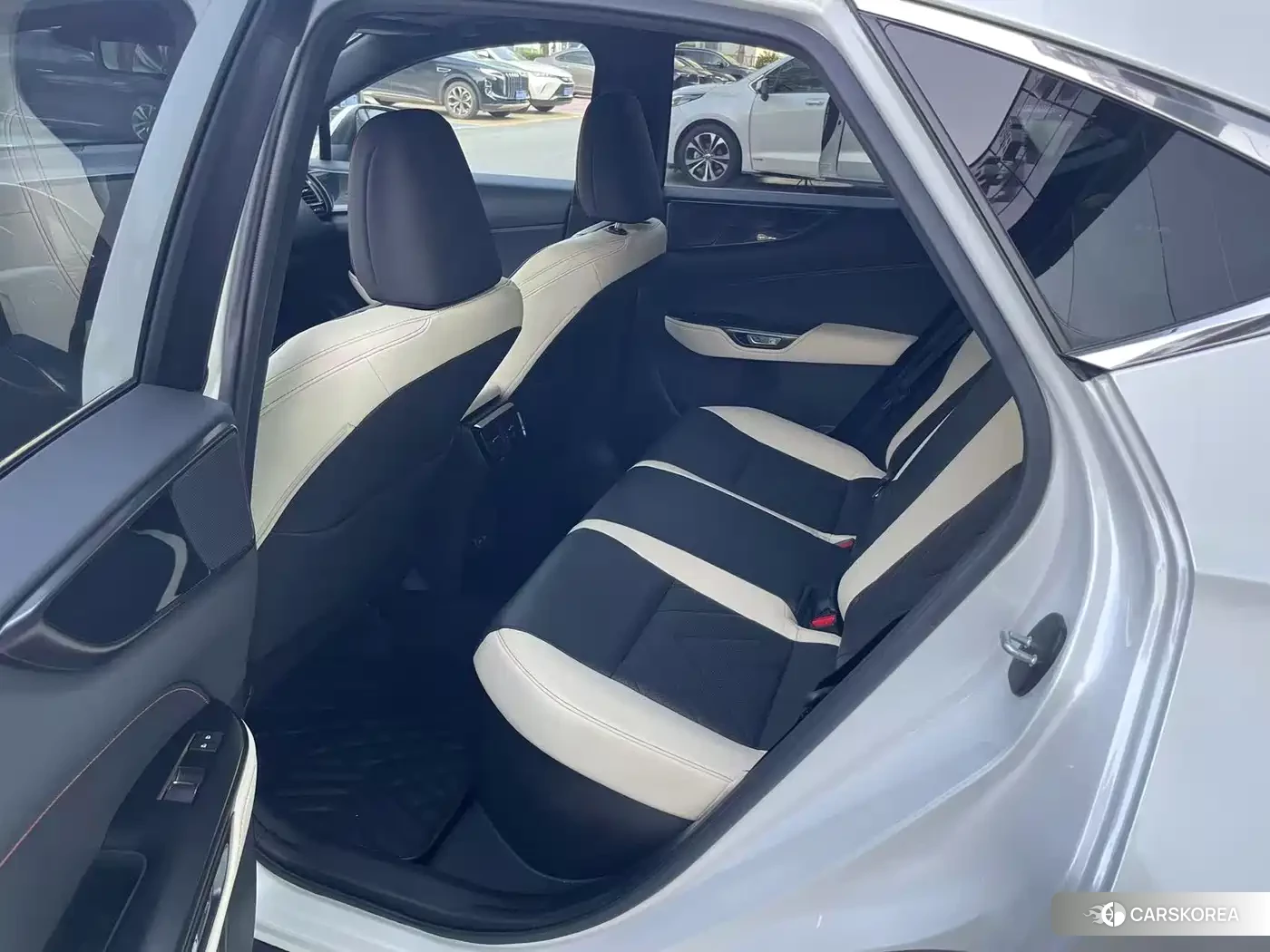 Lexus NX 2022 Белый из Китая