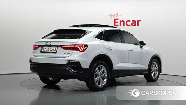 Audi Q3 (F3) 2020 Белый из Кореи