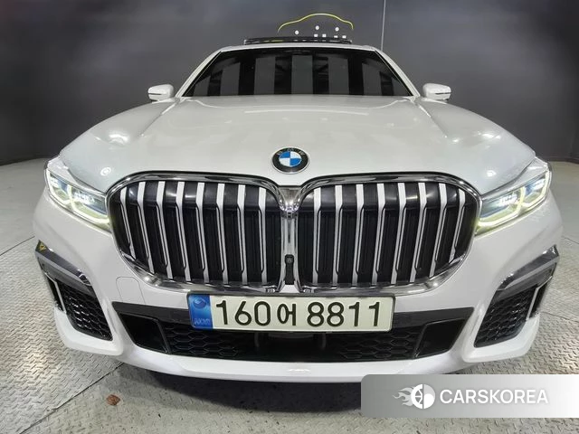BMW 7 Series (G11) 2021 Белый из Кореи