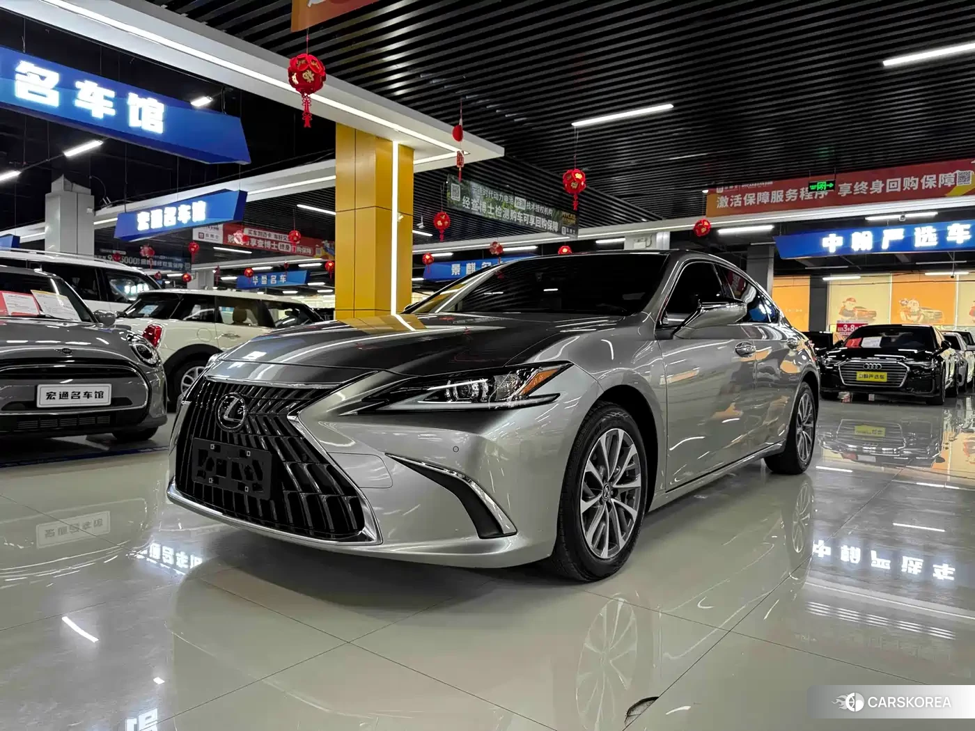 Lexus ES 2023 Champagne/brown из Китая