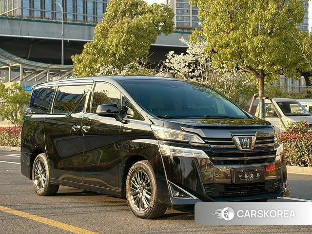 Toyota Vellfire 2021 Черный из Китая