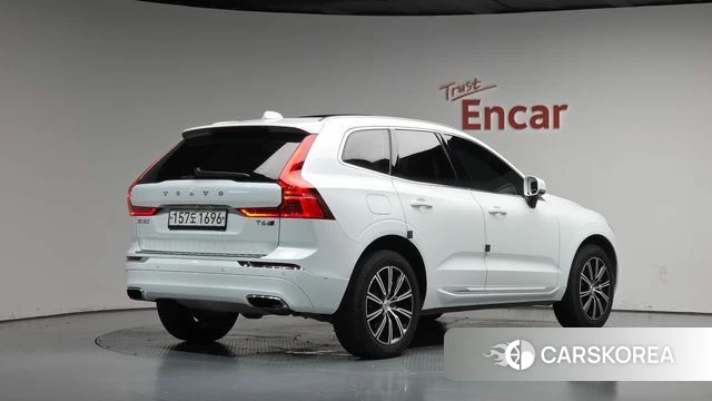 Volvo XC60 second Generation 2020 Белый из Кореи
