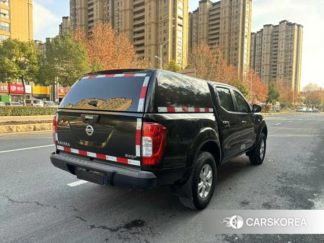 Nissan Navara 2022 Зеленый из Китая