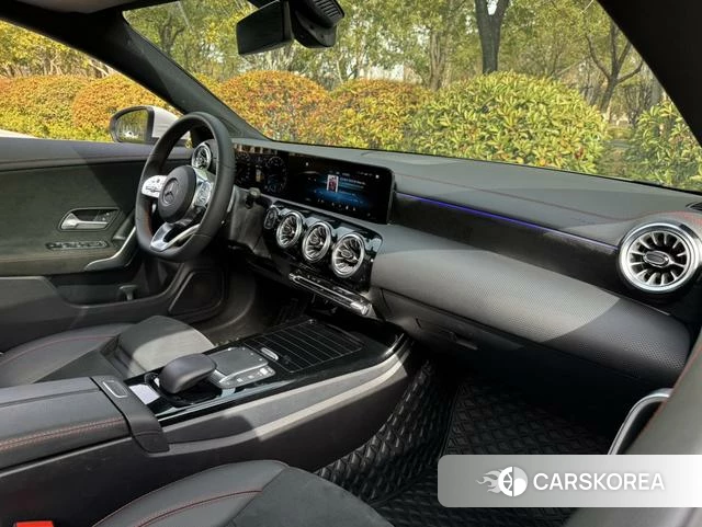 Mercedes-Benz CLA 2023 Белый из Китая