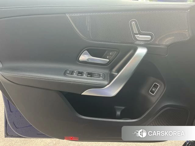 Mercedes-Benz A-Class 2021 Синий из Китая