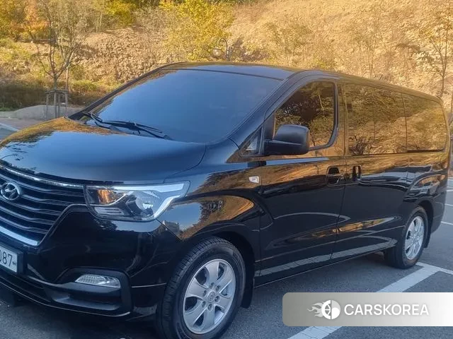 Hyundai The New Grand Starex 2019 Черный из Кореи