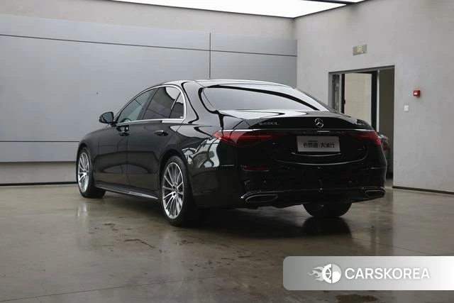Mercedes-Benz S-Class 2023 Черный из Китая