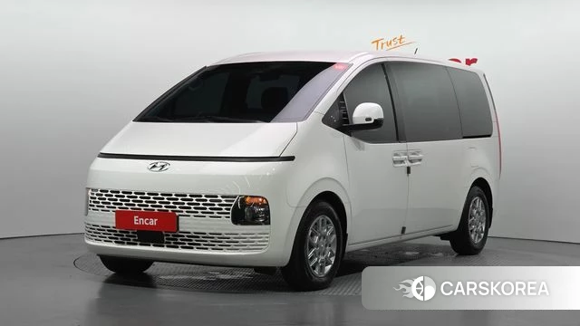 Hyundai Staria 2022 Белый из Кореи