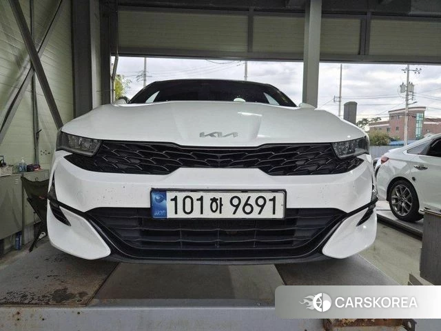 Kia K5 3rd generation 2022 Белый из Кореи