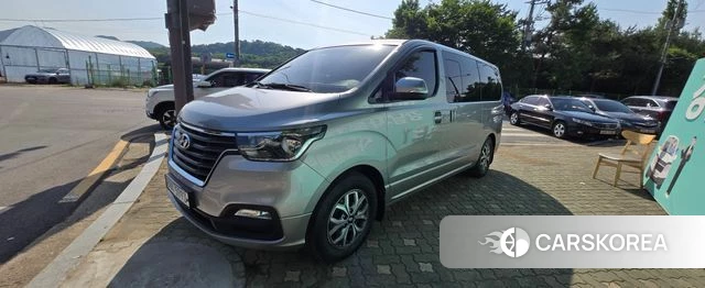 Hyundai The New Grand Starex 2018 Серебряный из Кореи