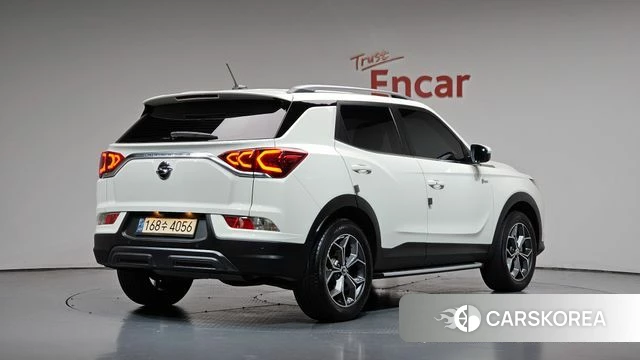 Ssangyong Beautiful Korando 2021 Белый из Кореи