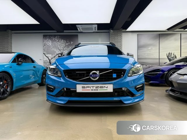 Volvo V60 2018 Синий из Кореи