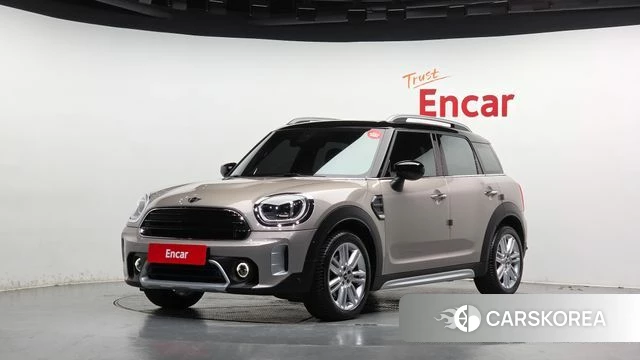 Mini Cooper Countryman 2023 Песочный из Кореи