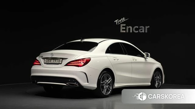 Mercedes-Benz CLA-Class C117 2018 Белый из Кореи