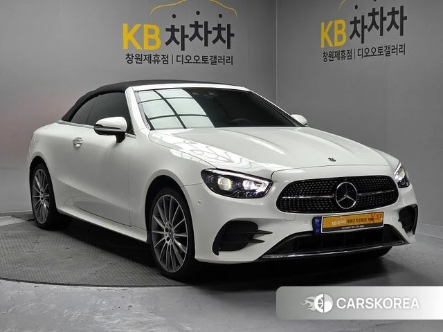 Mercedes-Benz E-Class W213 2023 Белый из Кореи