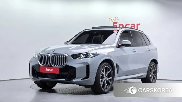 BMW X5 (G05) 2026 Светло-серебряный цвет из Кореи