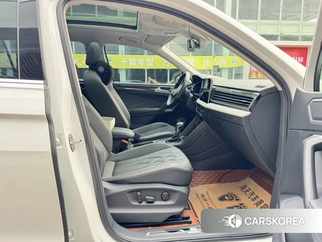 Volkswagen Tiguan L 2023 Белый из Китая