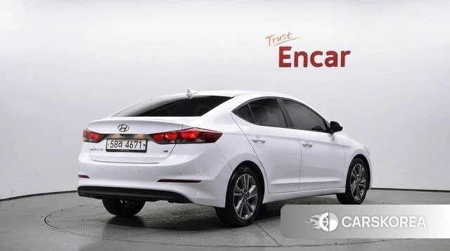 Hyundai Avante AD 2018 Белый из Кореи