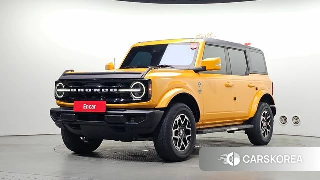 Ford Bronco 6th Generation 2022 Желтый из Кореи