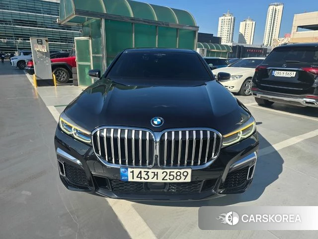 BMW 7 Series (G11) 2021 Черный из Кореи