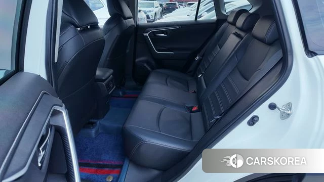 Toyota Wildlander 2022 Белый из Китая