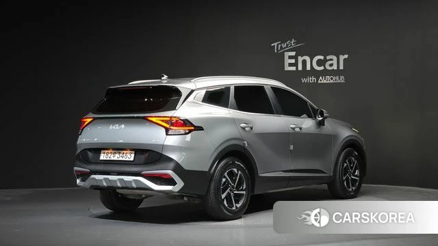 Kia Sportage 5th Generation Hybrid 2023 Серебристо-серый из Кореи