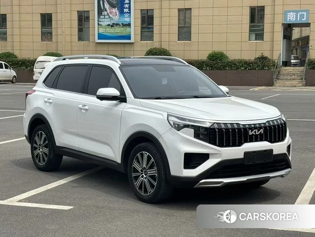 Kia Sportage 2023 Белый из Китая