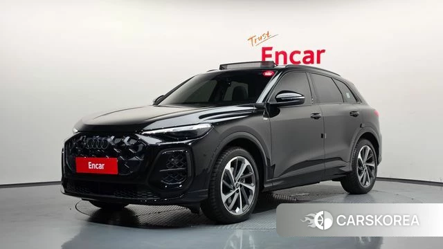 Audi Q5 (80A) 2025 Черный из Кореи