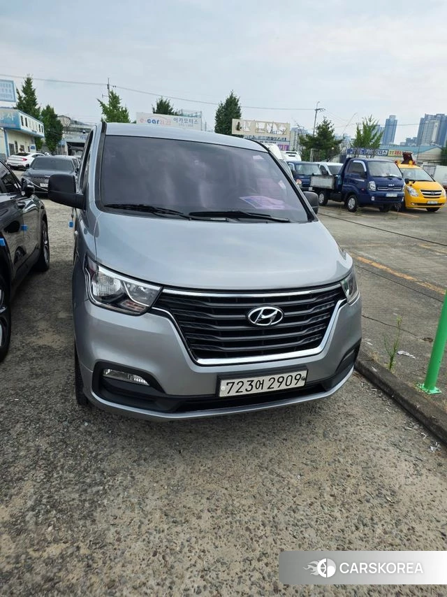 Hyundai The New Grand Starex 2018 Серебристо-серый из Кореи