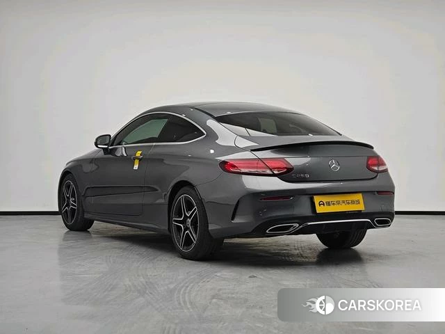Mercedes-Benz C-class 2022 Серебристо-серый из Китая