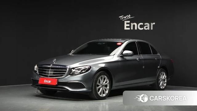 Mercedes-Benz E-Class W213 2020 Серый из Кореи