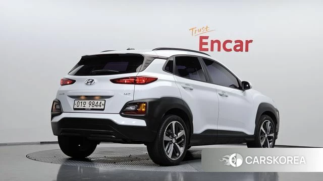 Hyundai Kona 2018 Белый из Кореи