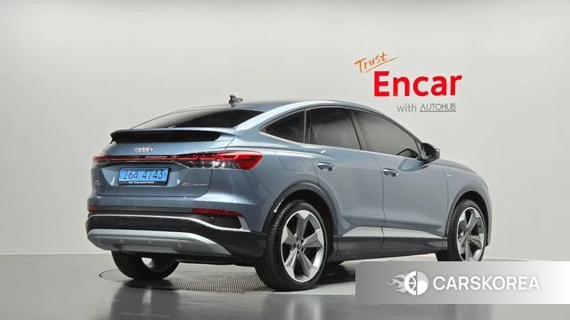 Audi Q4 e-Tron (F4) 2026 Светло-серебряный цвет из Кореи