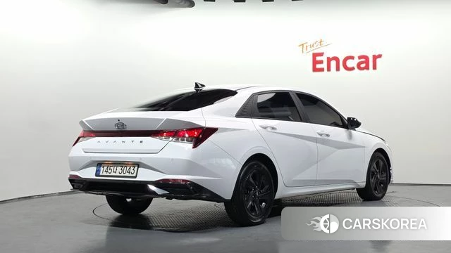 Hyundai Avante (CN7) 2022 Белый из Кореи