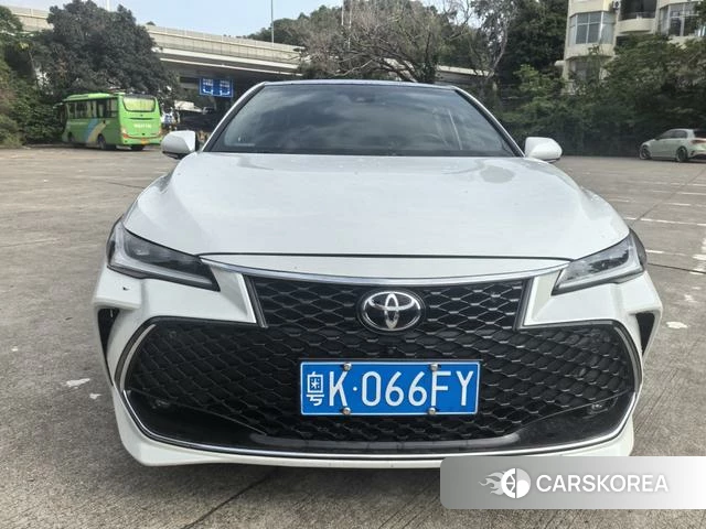 Toyota Avalon 2024 Белый из Китая