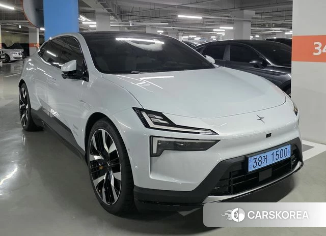 Polestar Polstar 4 2026 Светло-серебряный цвет из Кореи
