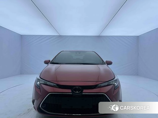 Toyota Levin 2022 Красный из Китая