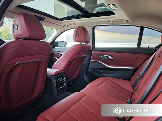 BMW 3 series 2025 Черный из Китая