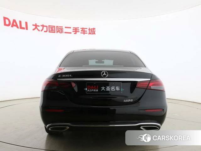 Mercedes-Benz E-Class 2021 Черный из Китая