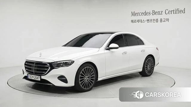 Mercedes-Benz E-Class W214 2026 Белый из Кореи