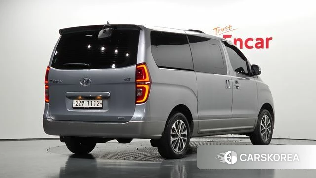 Hyundai The New Grand Starex 2018 Серебряный из Кореи