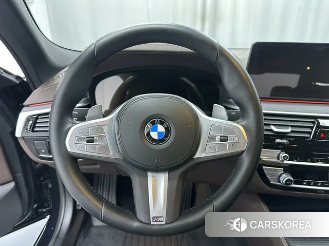 BMW 5 series 2023 Черный из Китая