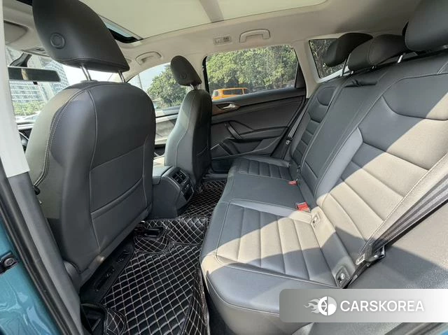 Volkswagen Tharu 2021 Синий из Китая