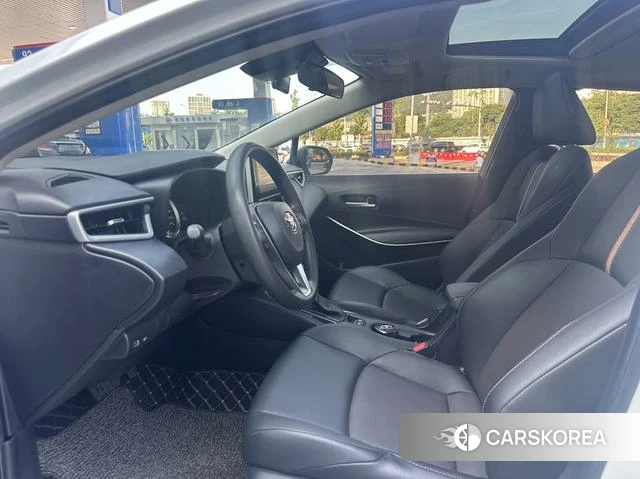 Toyota Levin 2021 Белый из Китая