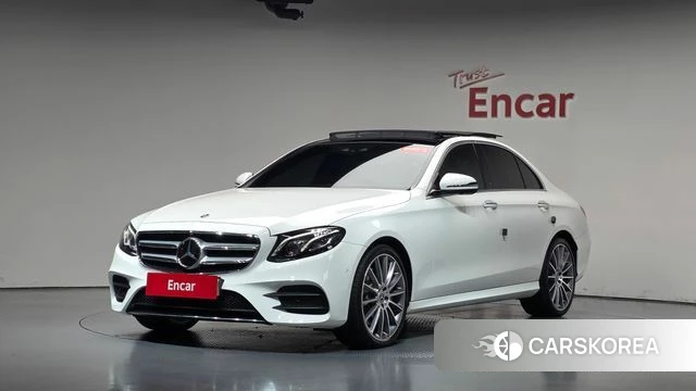 Mercedes-Benz E-Class W213 2020 Белый из Кореи