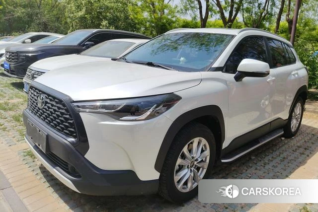 Toyota Corolla 2023 Белый из Китая