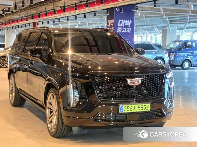 Cadillac Escalade 5th Generation 2025 Черный из Кореи
