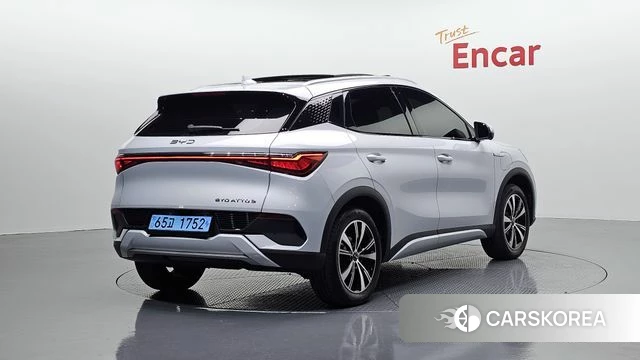 BYD Ato 3 2025 Белый из Кореи